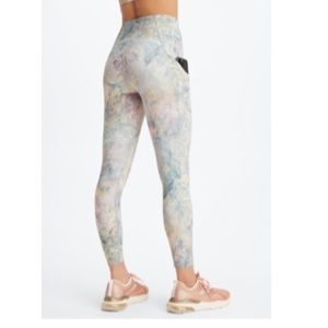 Fabletics pureluxe high waisted leggings. size Small color moonrock